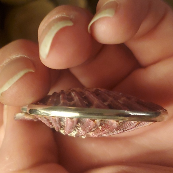New Silver Wrapped Natural Seashell Scallop Shell Pendant. - Picture 7 of 7
